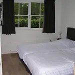 Spacious Holiday Park Villa For 10 Дом отдыха Барле-Нассау
