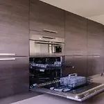 Spacious Holiday Park Villa For 10