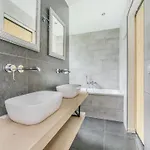 Spacious For 10 *
