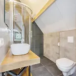 Spacious For 10 Dom wakacyjny *