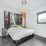 Dom wakacyjny Spacious For 10 Baarle-Nassau