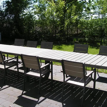 Spacious For 10 Holiday home *