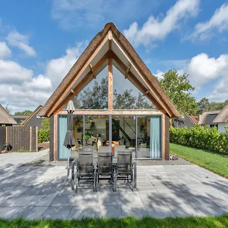 Spacious For 10 Holiday home