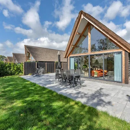 Holiday home Spacious For 10 *