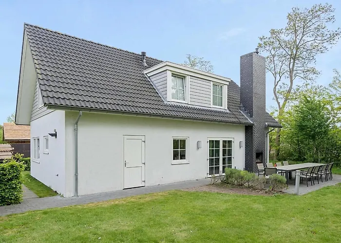 Spacious 10-person In Quiet Nr 722 *