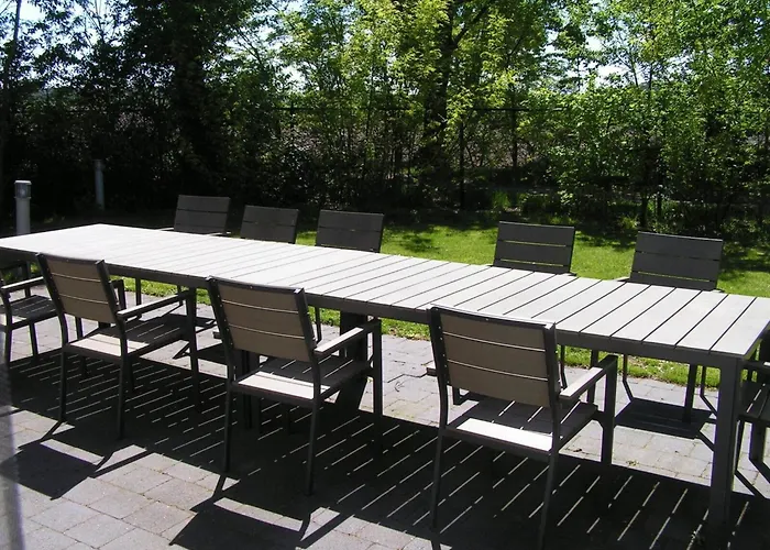 Spacious 10-person In Quiet Σπίτι διακοπών *